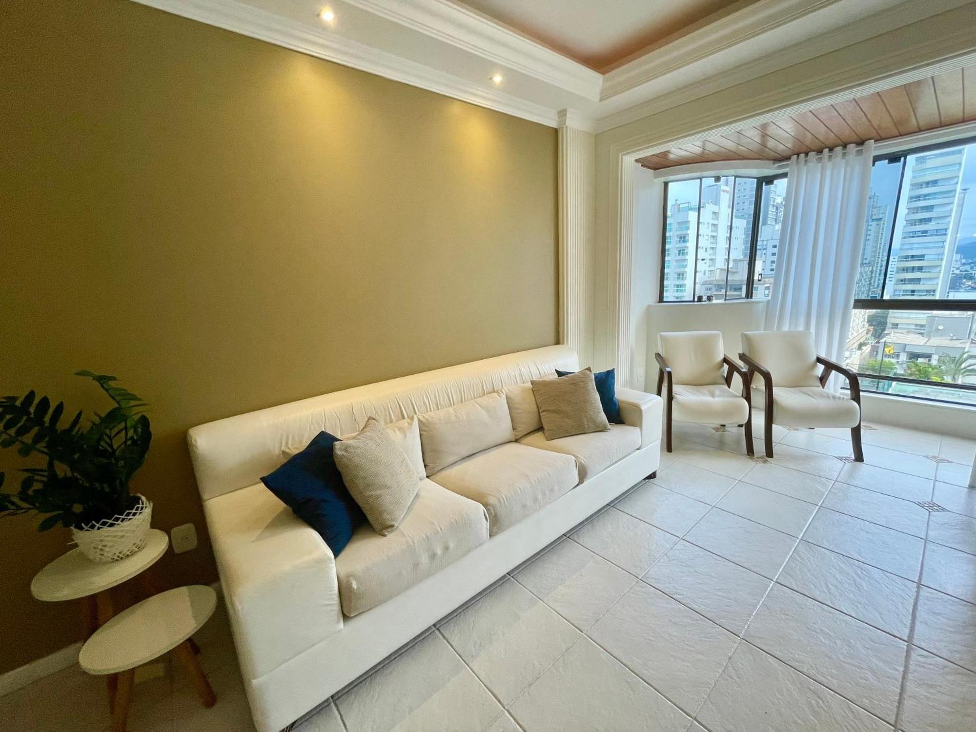 Otima Localizacao Quadra Mar A 50m Da Balneario Camboriu