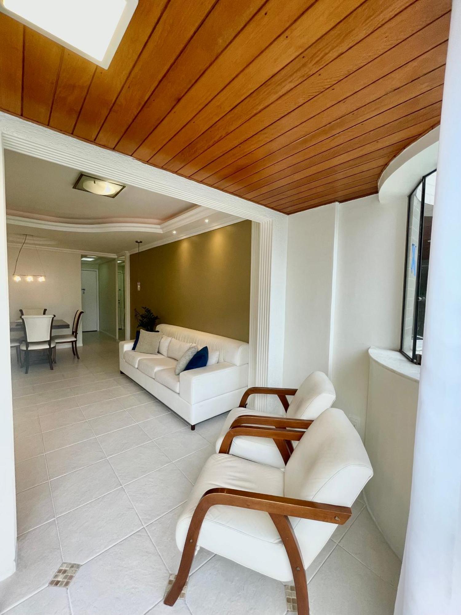 Apartamento Otima Localizacao Quadra Mar A 50m Da
